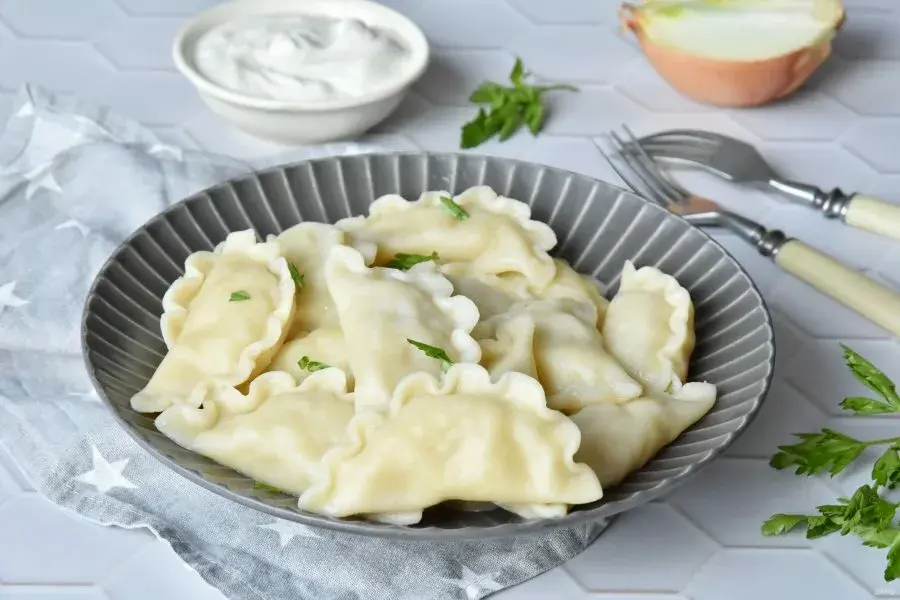 Что едят в Оренбурге 🥤🥗🍔🍗🍟🥓